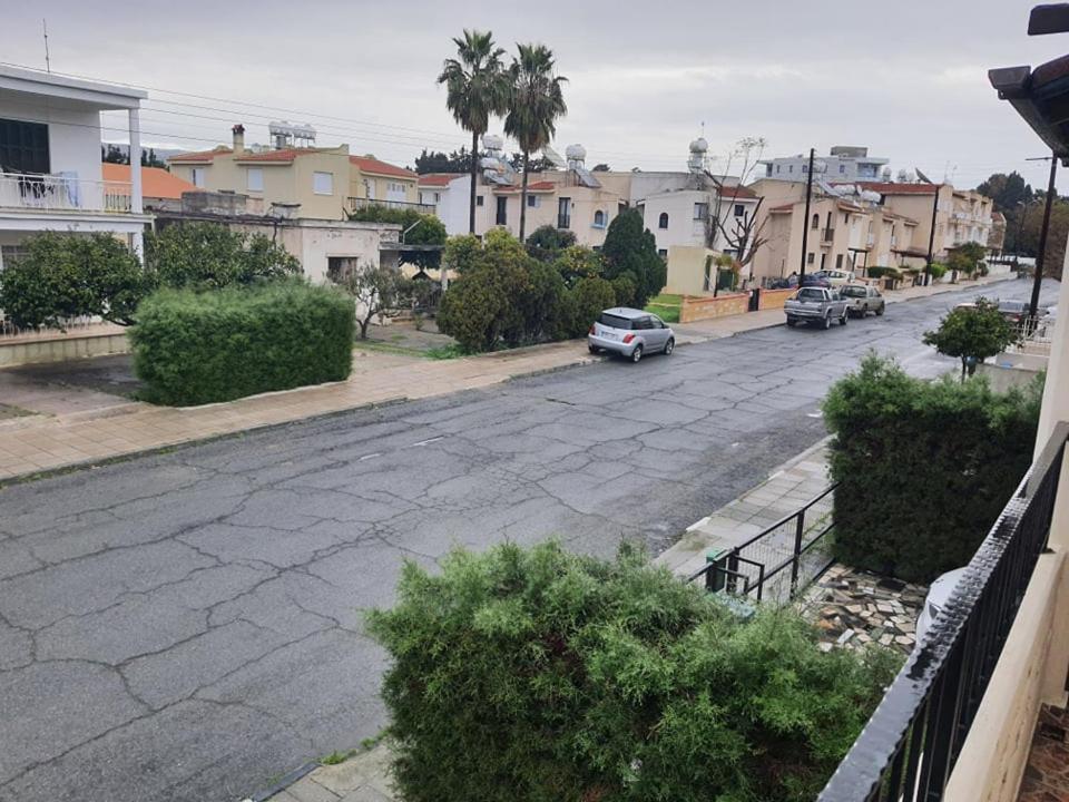 Lovely 2 Bedrooms In The Tourist Area In Paphos . Экстерьер фото